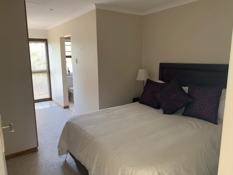 To Let 5 Bedroom Property for Rent in Diaz Beach Western Cape